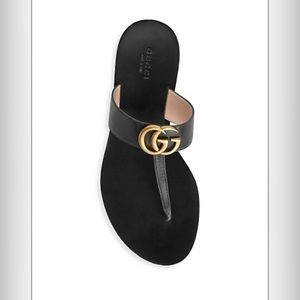 GUCCI Marmont Leather Thong Sandal with Double GGs - Size 40 - Black
